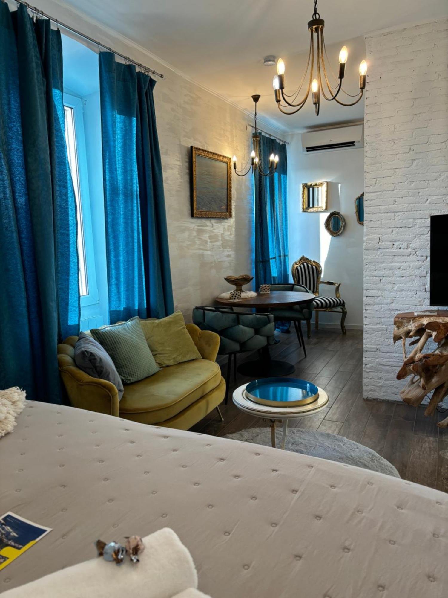 La Dolce Vita Luxury Apartments With Best Free Private Parking In City Center Pula Ngoại thất bức ảnh